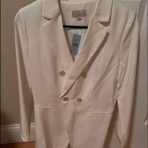 Loft cream linen blazer.